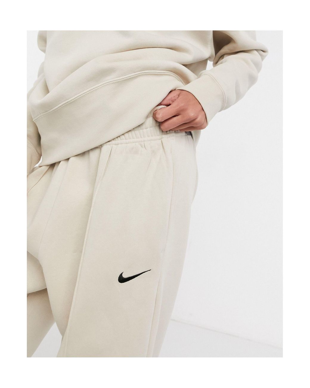 Nike Cotton Mini Swoosh Oversized joggers in White (Natural) | Lyst