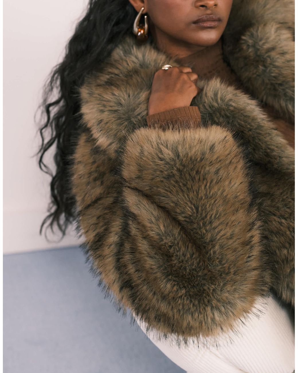 Capsule - manteau fausse fourrure à col oversize - marron Mango en coloris Natural