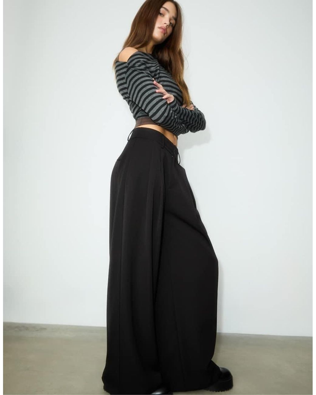 Stradivarius Black Wide Leg Smart Trousers With Darts