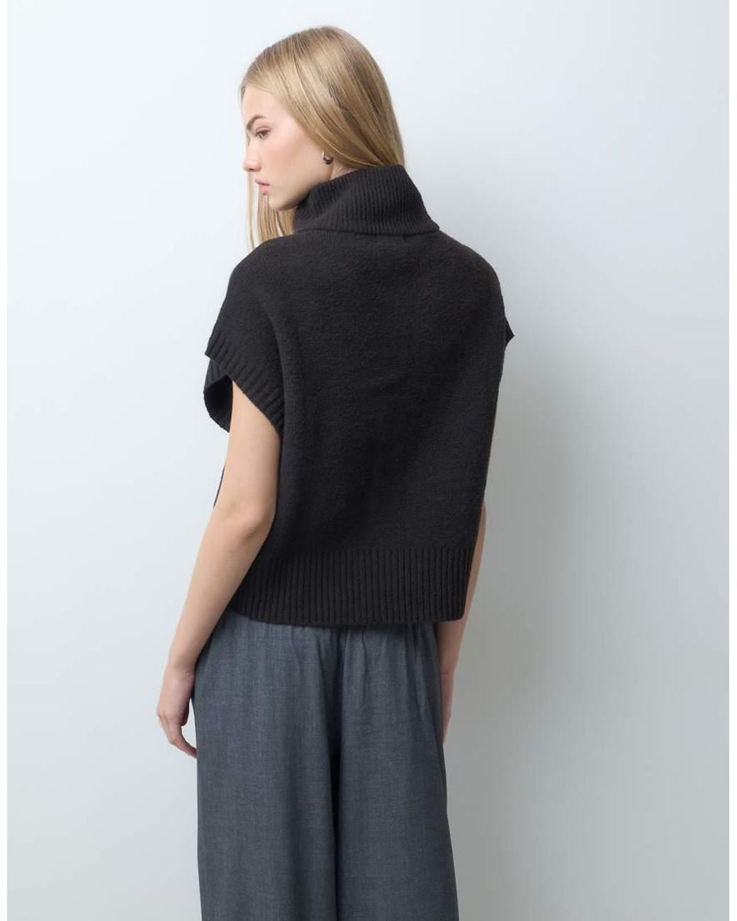 Jdy Blue High Neck Zip Knitted Vest