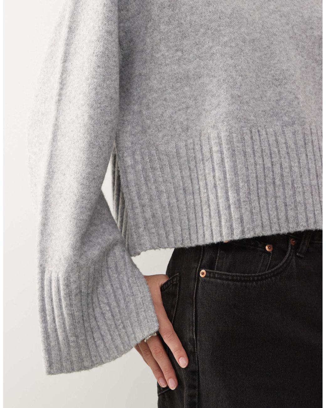 Pull ras Monki en coloris Gray