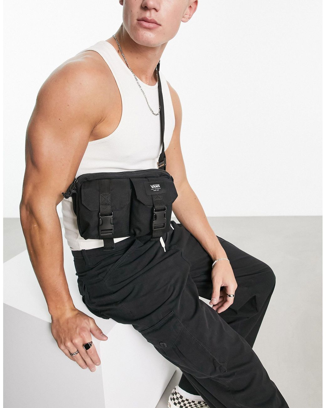 Vans Pursue Shoulder Chest Bag in Black for Men | Lyst