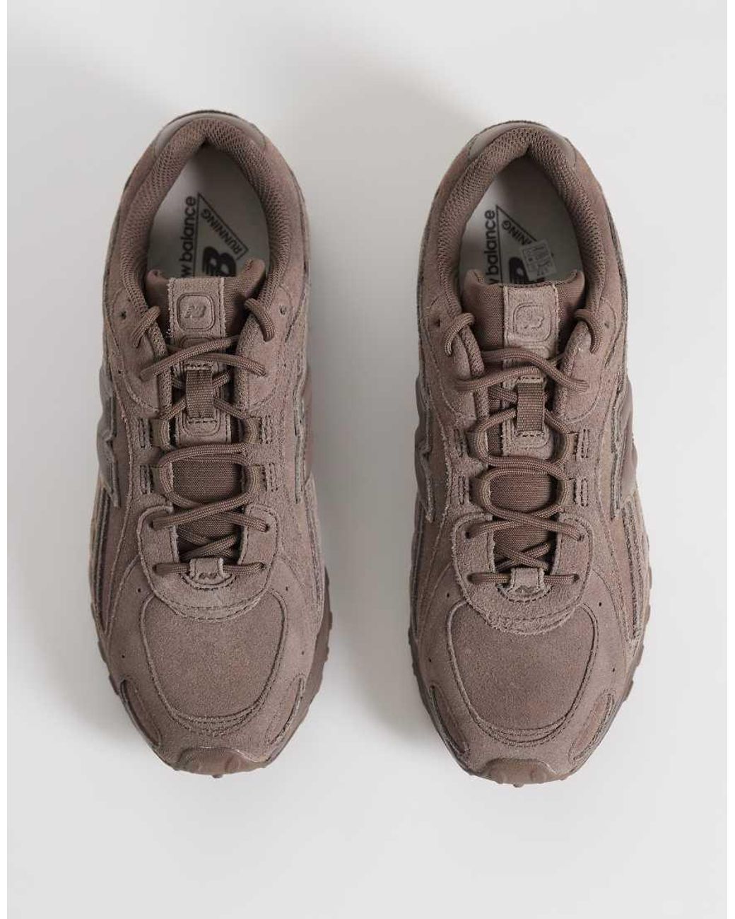 New Balance Brown 204L Trainers