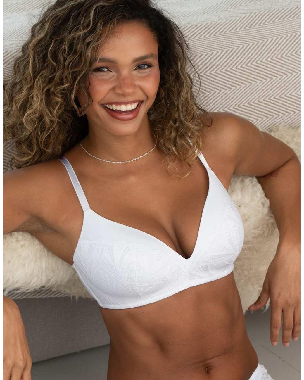 Pour Moi White New Romance Padded Non Wired Tshirt Bra