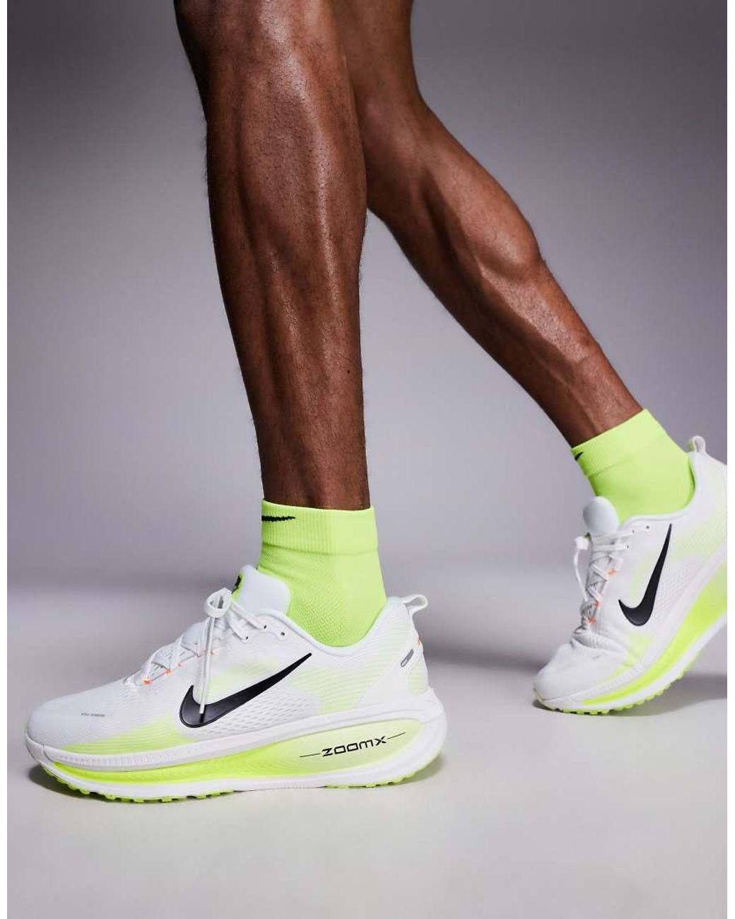 Nike White Vomero 18 Trainers for men