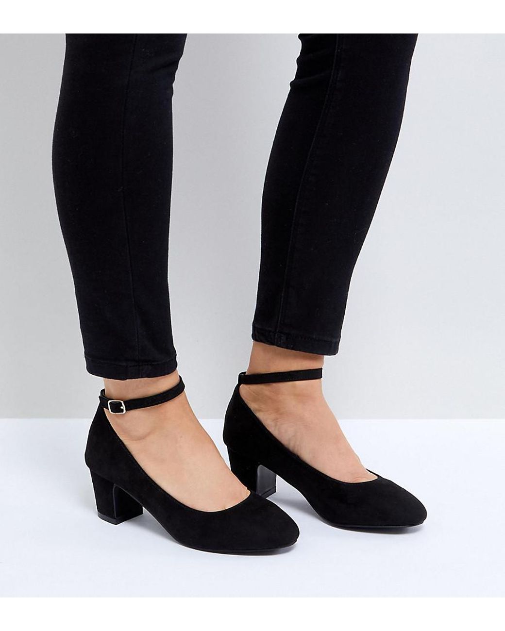 black block heel court