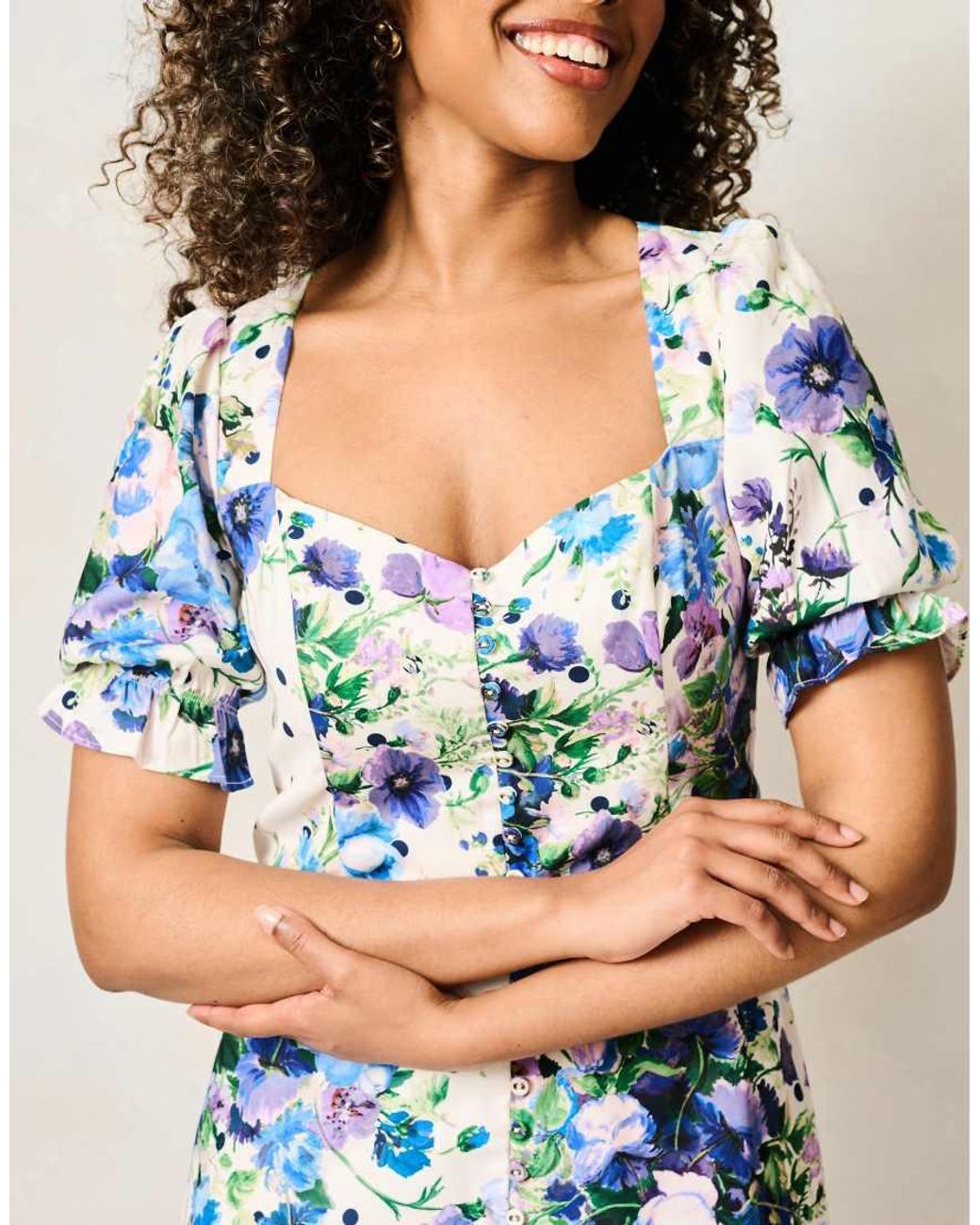Hope & Ivy Blue The Nadalia Puff Sleeve Sweetheart Neckline Midi Dress