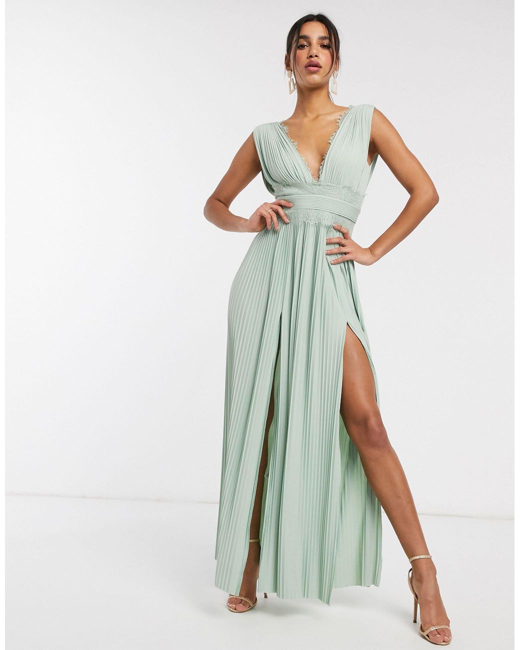 Lace insert hotsell pleated maxi dress