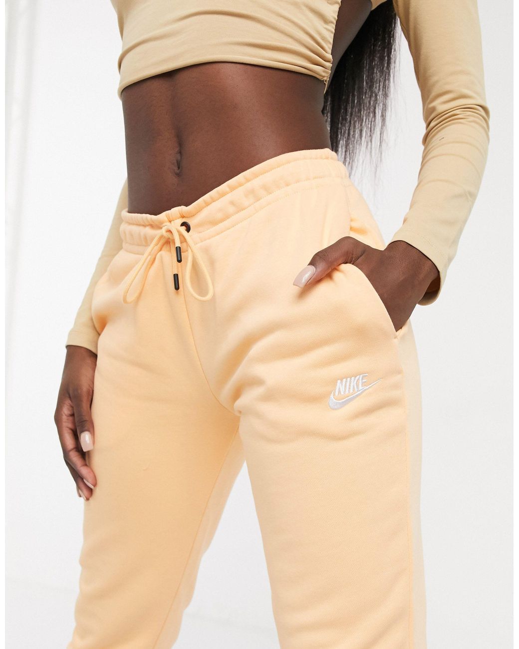 nike slim essential joggers