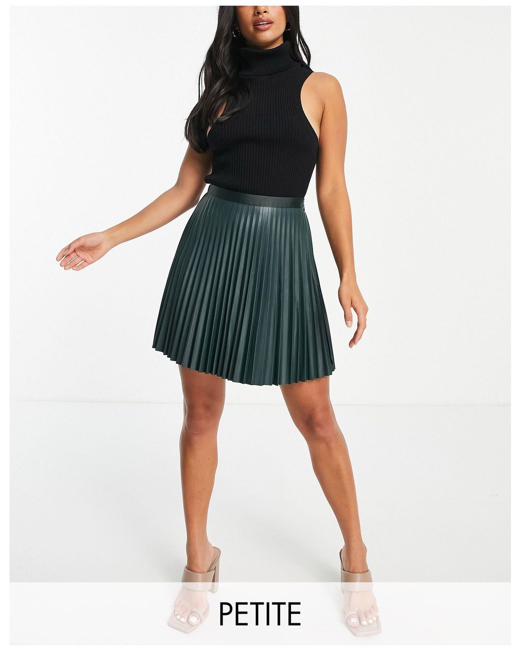 Green pleated top leather skirt
