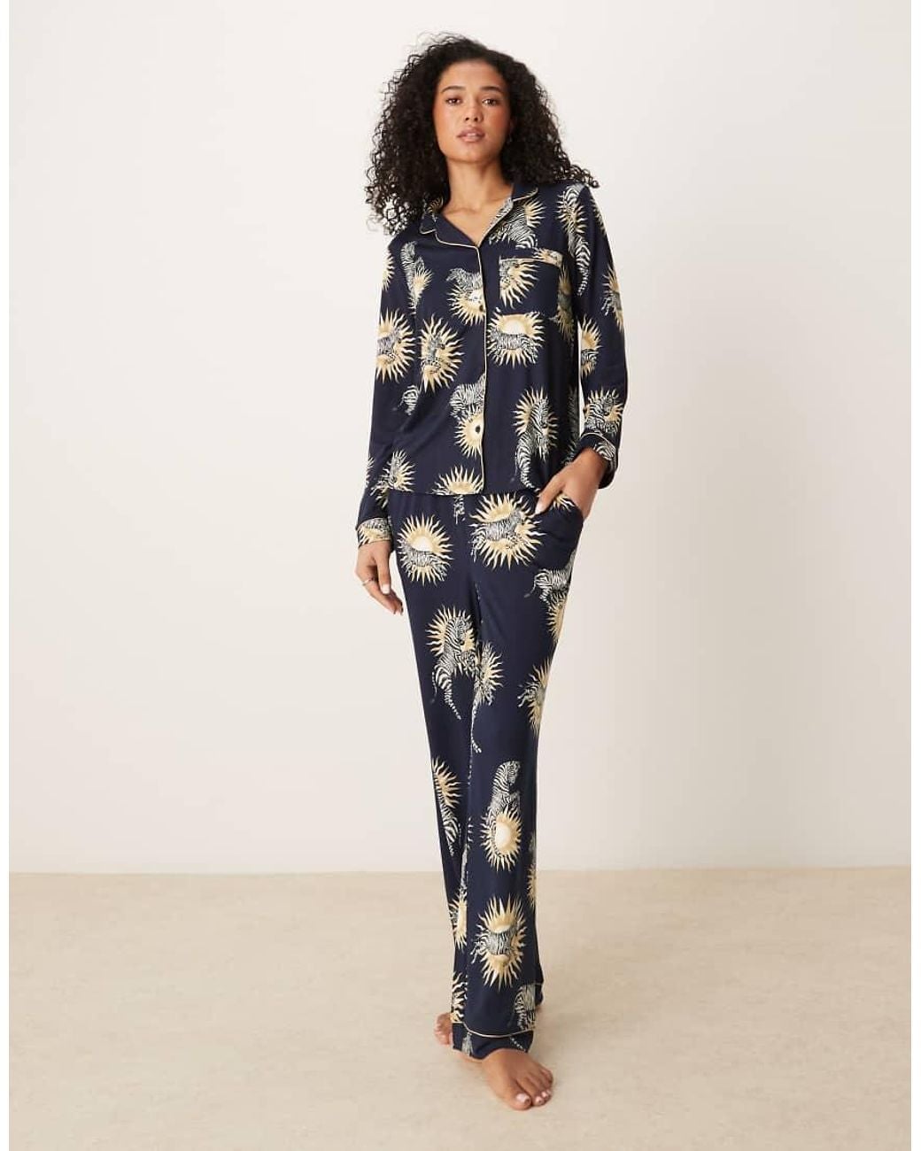 Chelsea Peers Natural Poly Long Sleeve Revere Pyjama Set