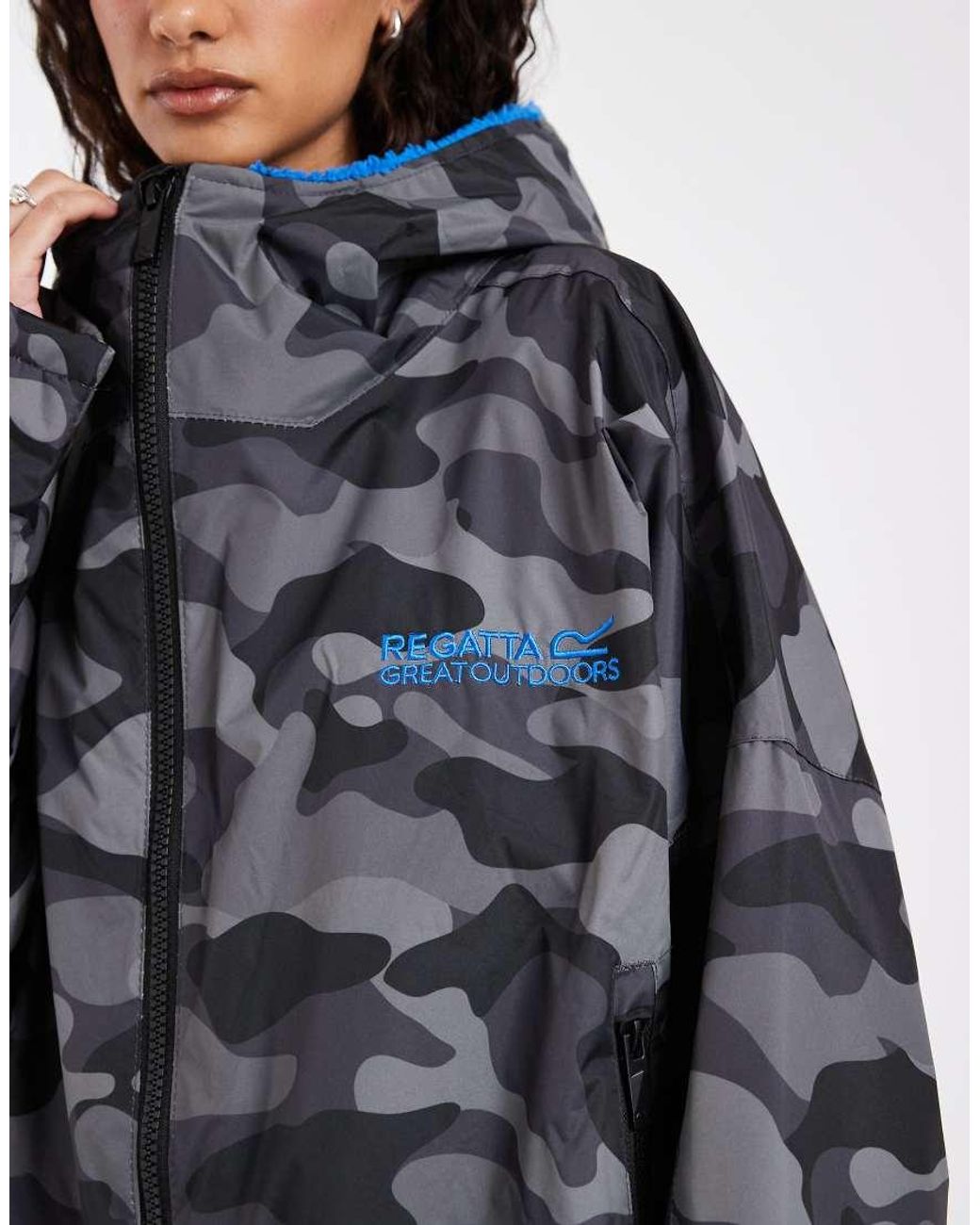 Regatta White Waterproof Changing Robe
