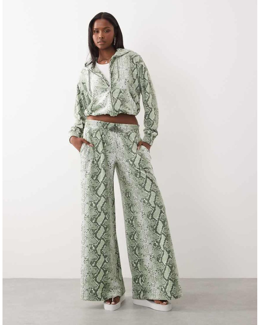 Exclusive Juicy Couture de color Green