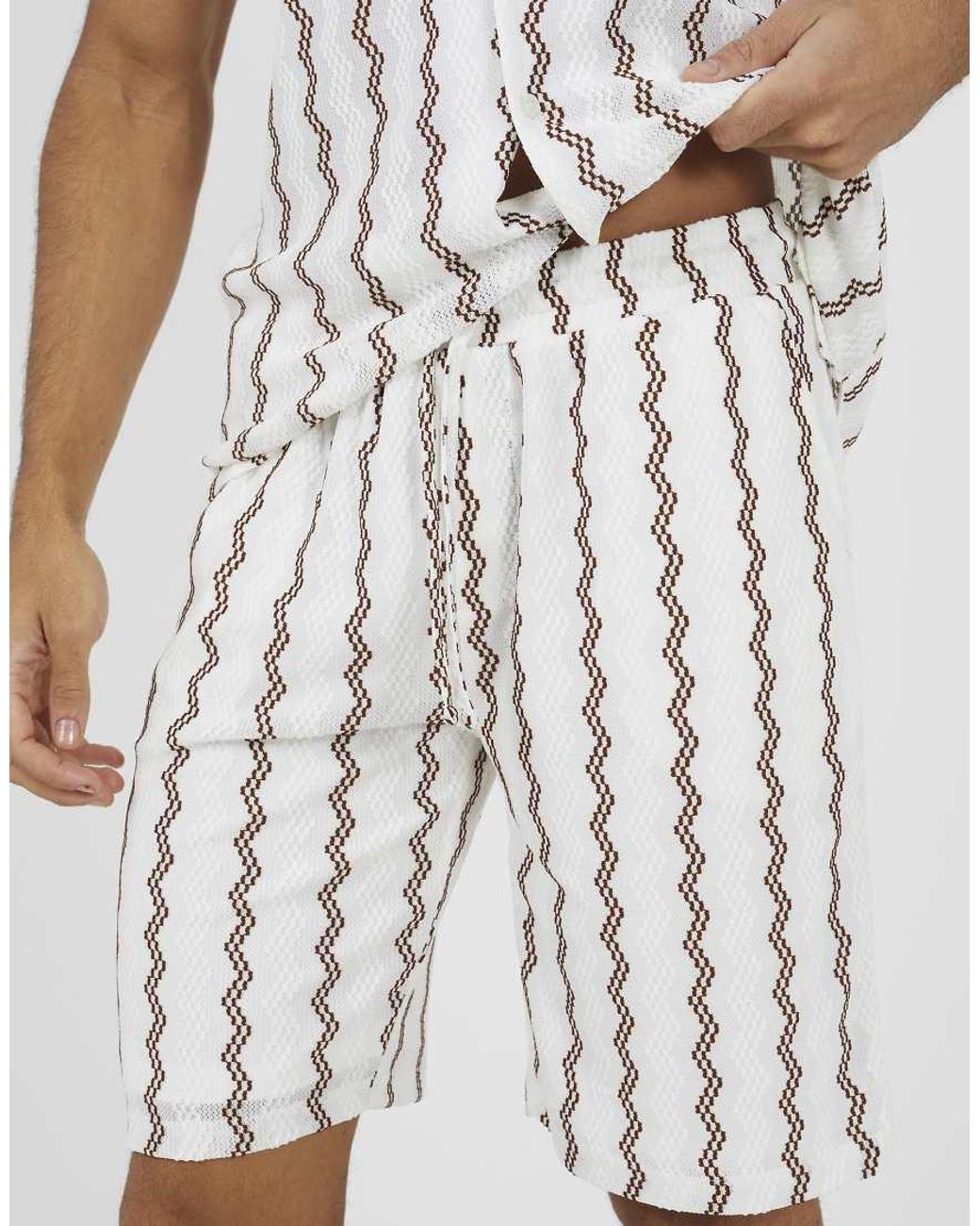 Brave Soul White Wavy Stripe Drawstring Shorts for men