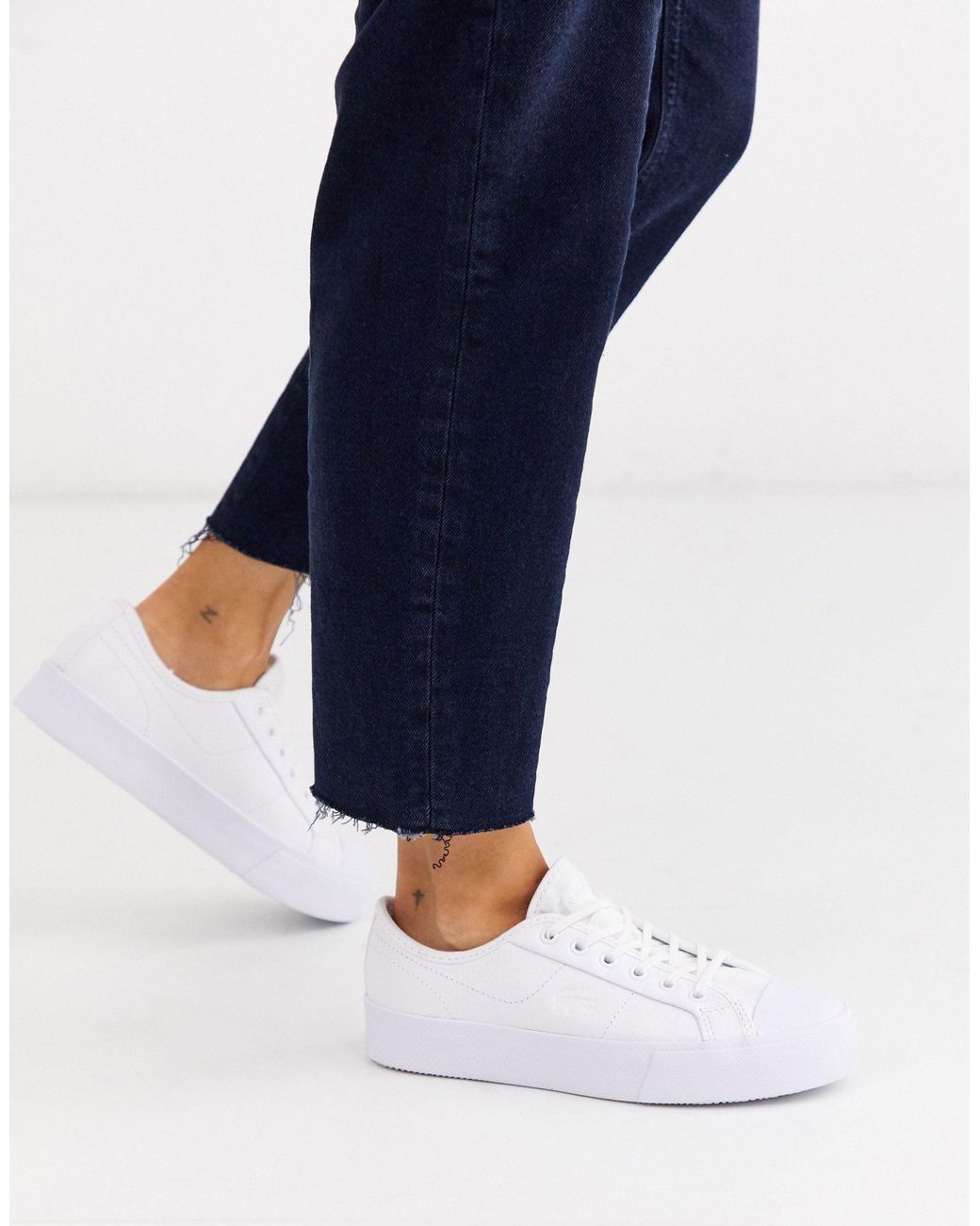 Lacoste hotsell ziane sneakers