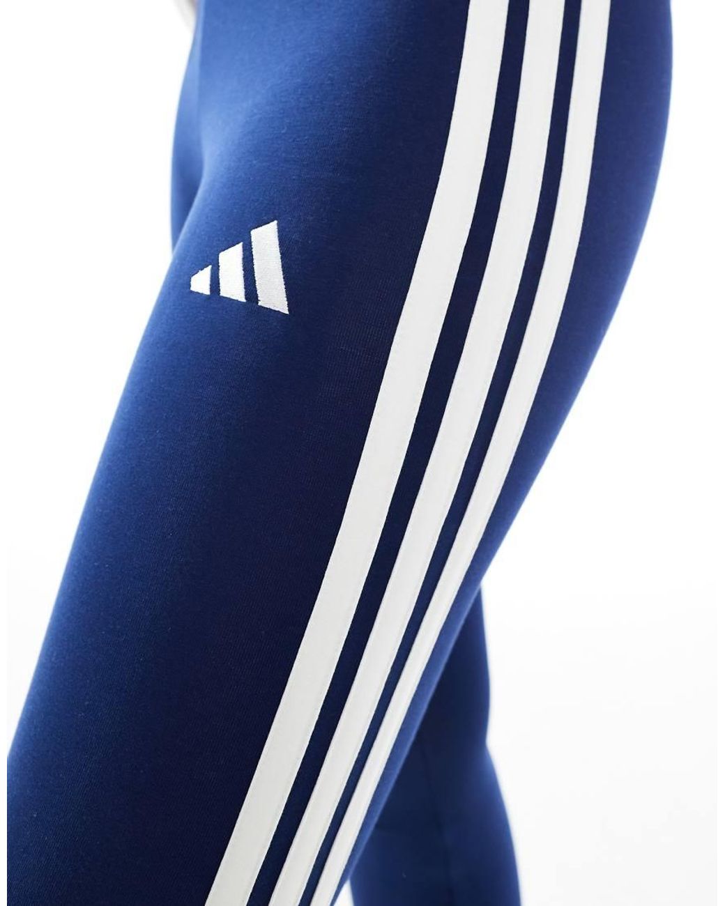 Adidas Essentials di Adidas Originals in Blue