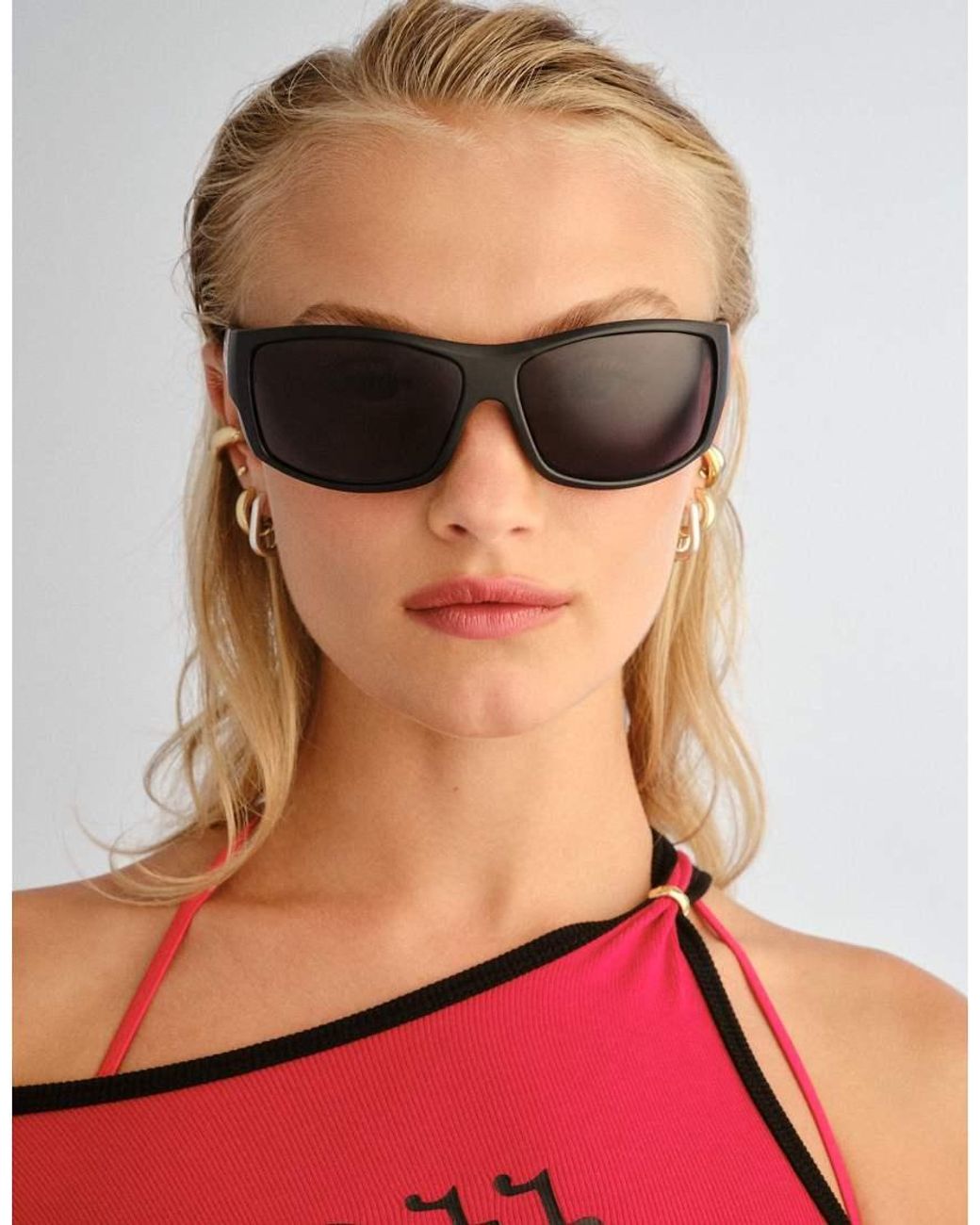 Aire X Von Dutch Outlawed Wrap Around Sunglasses in Black | Lyst UK