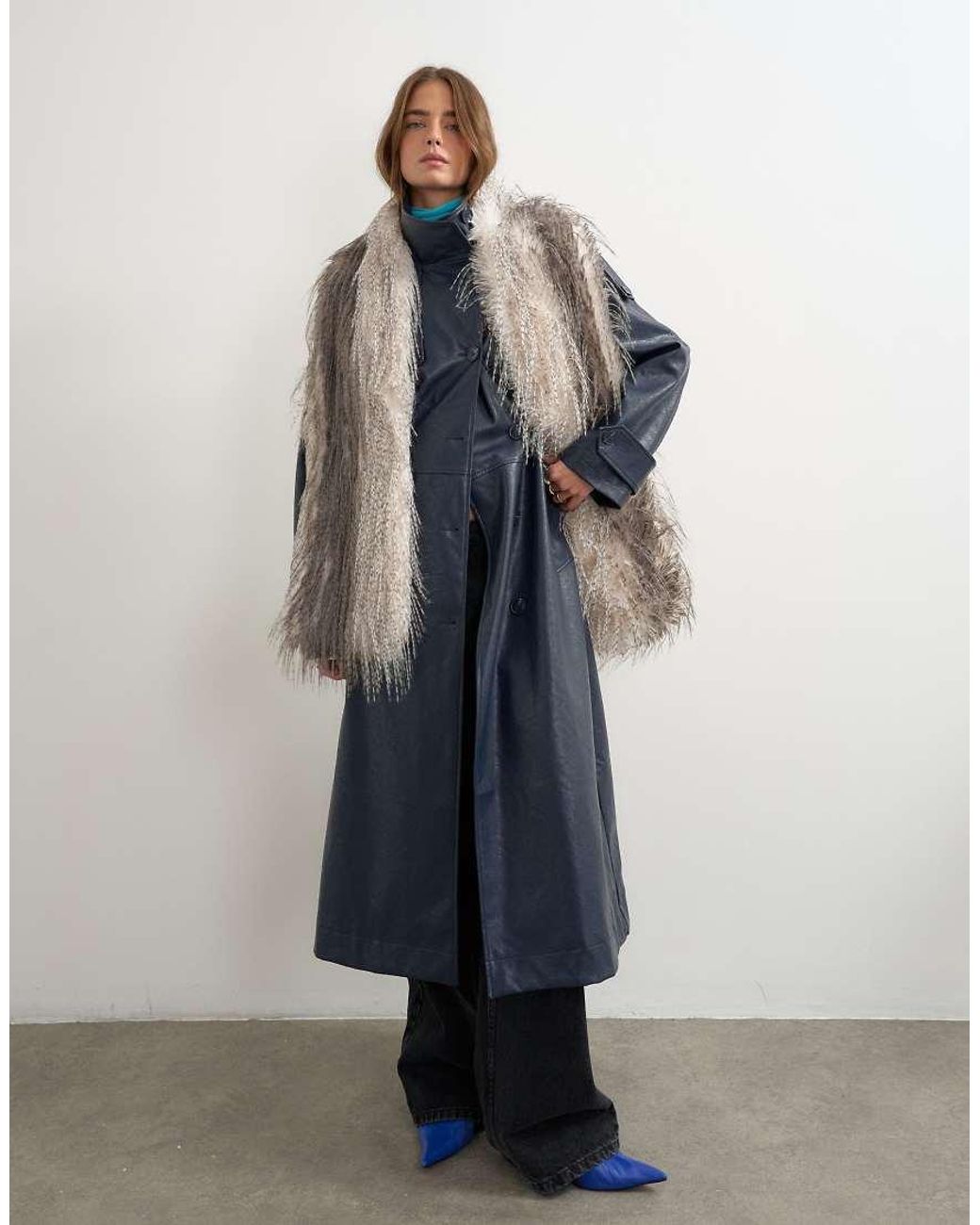 TOPSHOP Blue Sandy Wispy Faux Fur Scarf