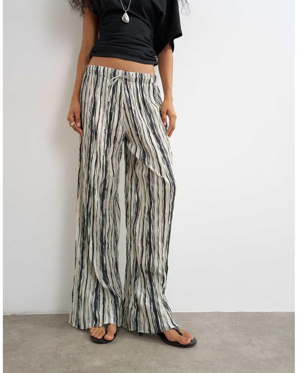 TOPSHOP White Stripe Plisse Trouser