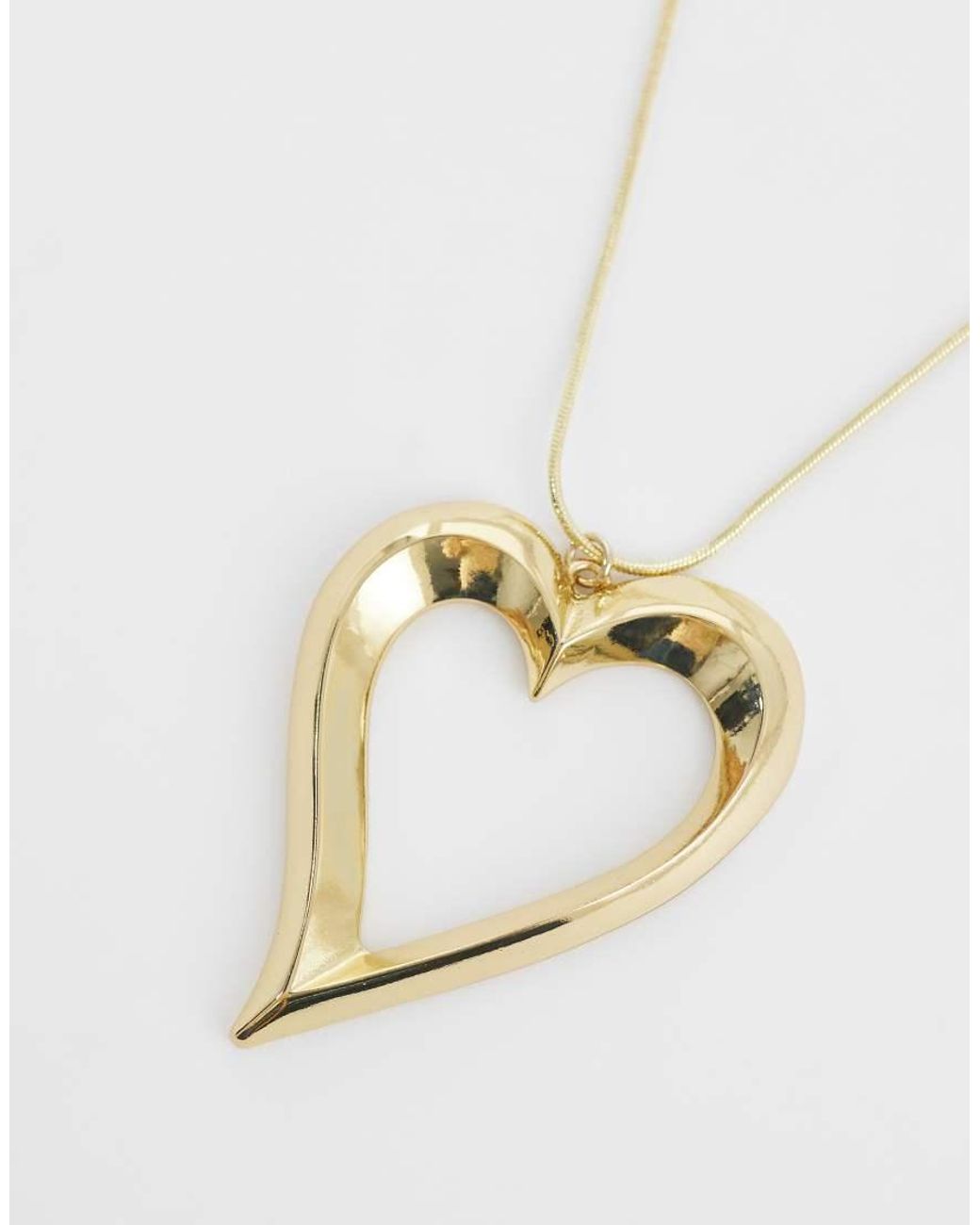 Pieces White Heart Chain Necklace