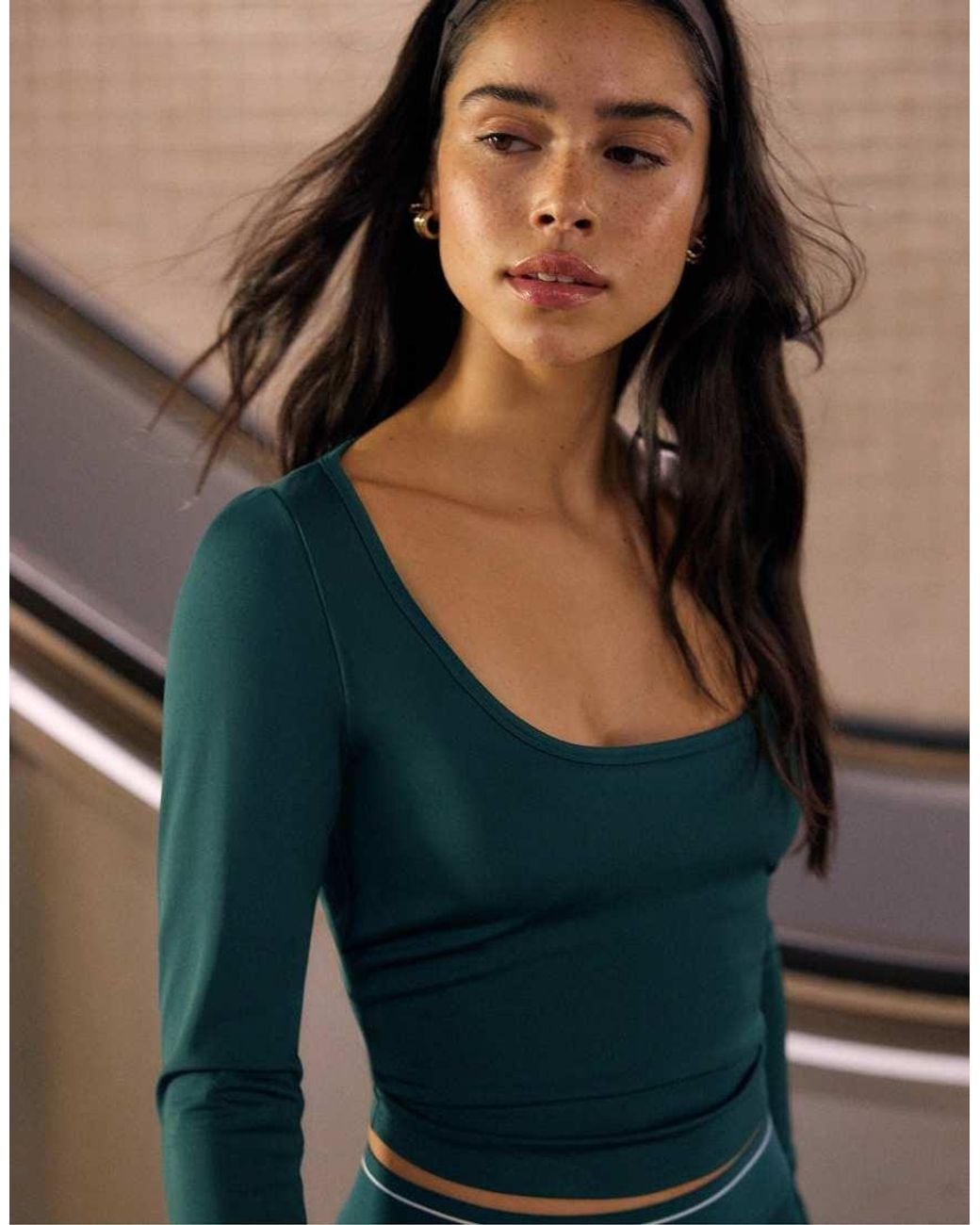 Stradivarius Green Scoop Neck Long Sleeve T-shirt With Cups