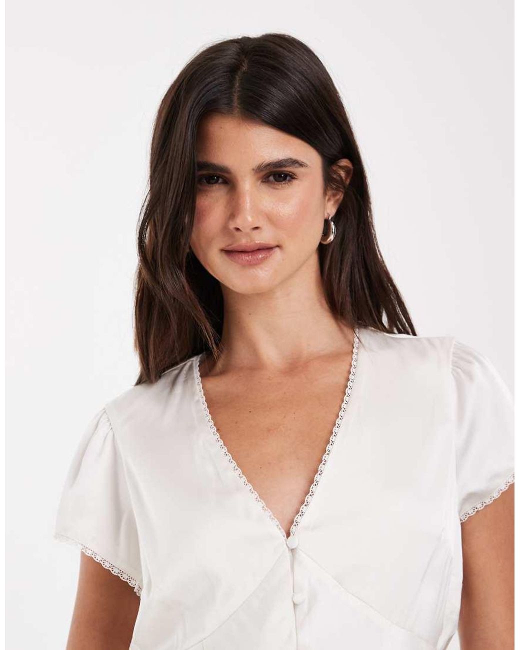 Abercrombie & Fitch White V Neck Short Sleeve Blouse