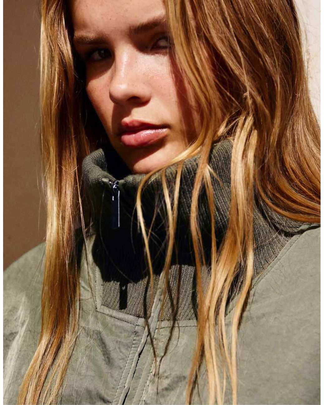 Bomber Oversize Con Collo Alto di Pull&Bear in Green