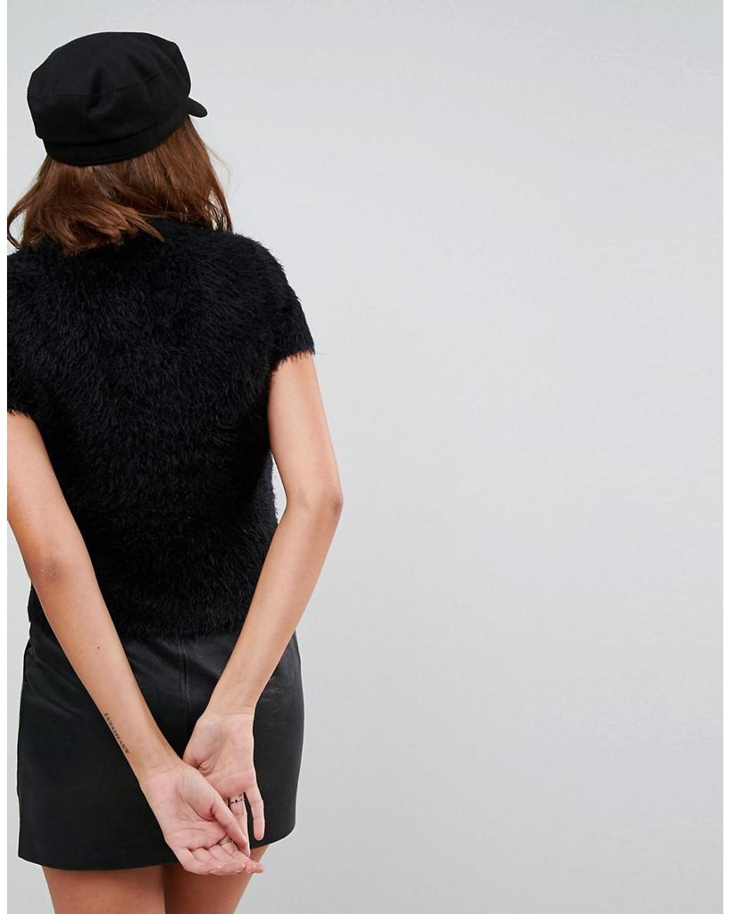 Short Sleeve Fluffy Jumper 