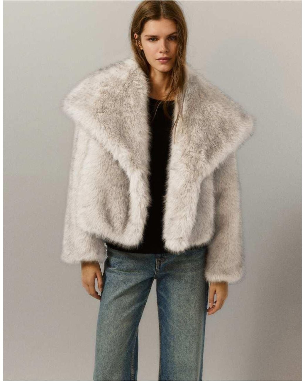 Pull&Bear Natural Short Faux Fur Coat