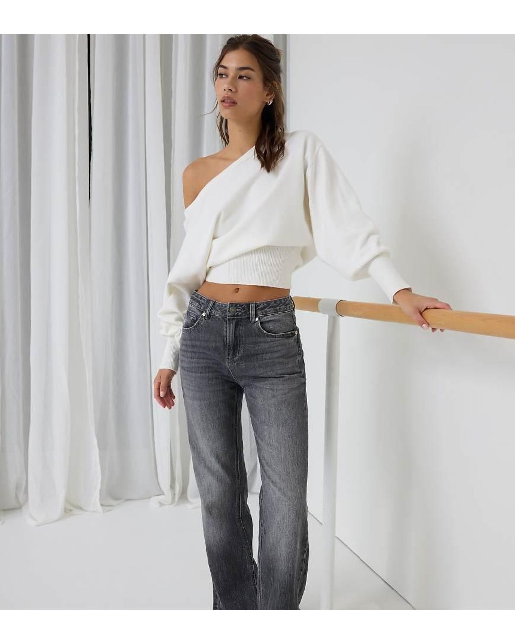 Stradivarius Gray Petite D98 Straight-Leg Vintage Effect Jeans