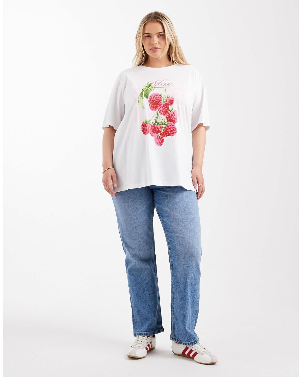 White And Raspberry Color Shirt ONLY Raspberry Graphic Oversized T-shirt in White | Lyst