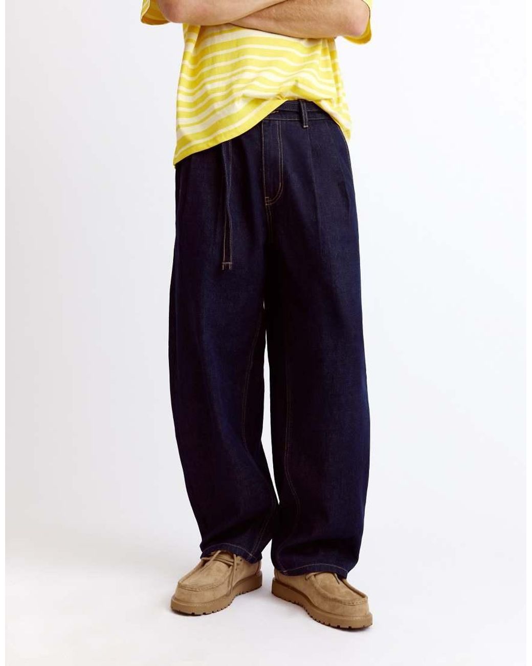 Pull&Bear Blue Relaxed Fit Jeans With Darts And Belt for men