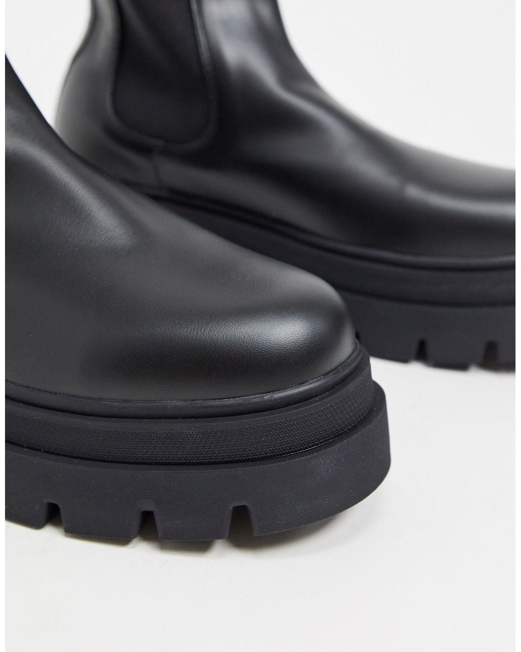 Bershka Chunky Chelsea Boot in Black 
