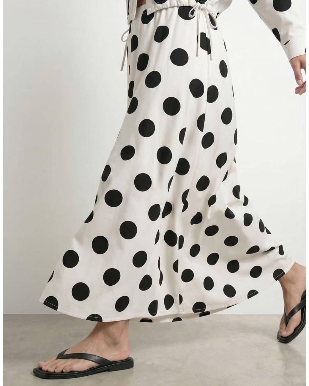 HYPEDROP White Maxi Skirt