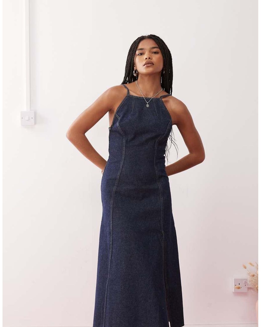 Collusion Jaren 90-Stijl Denim Midi-Jurk Met Open Achterkant in het Pink
