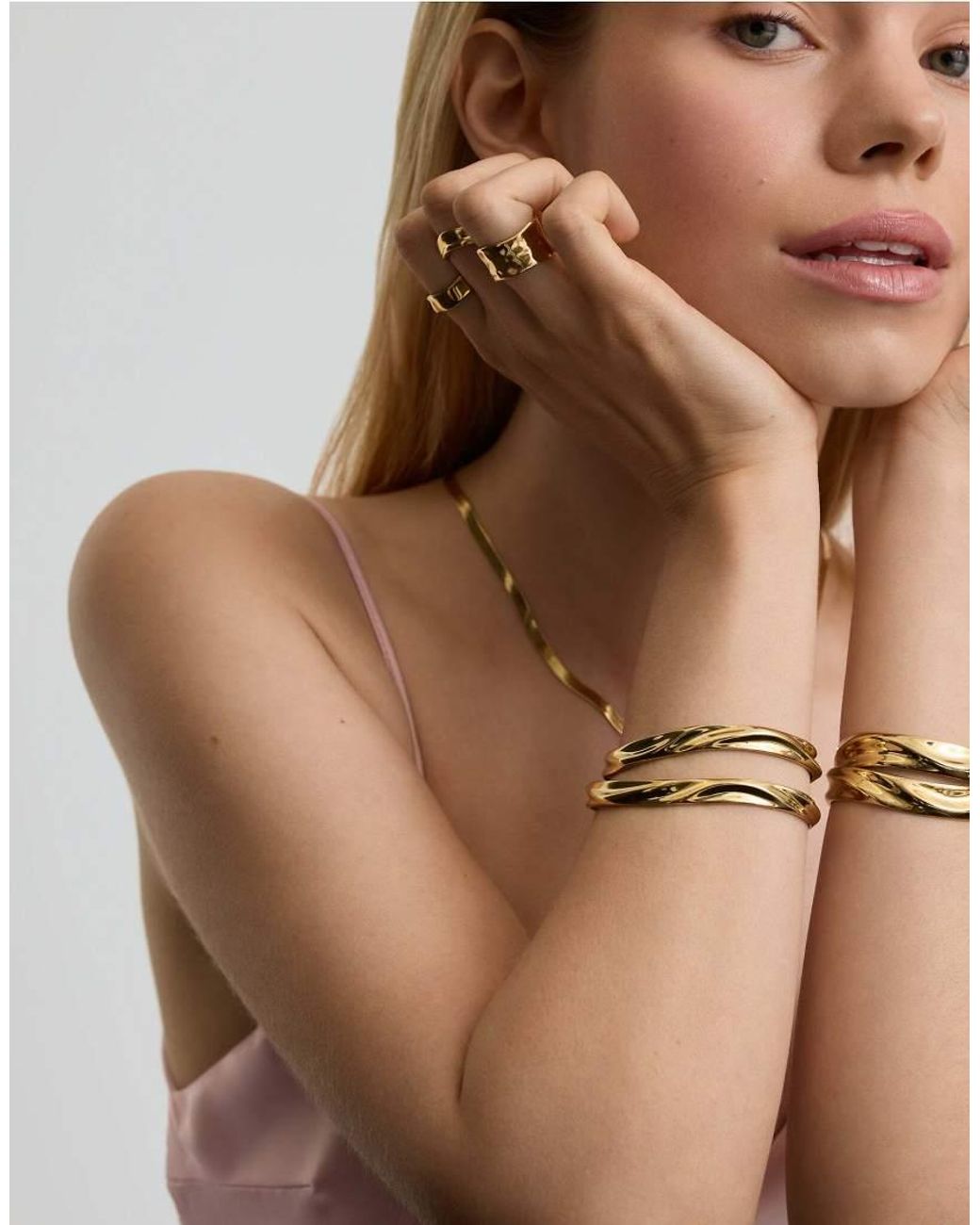 D.Louise Metallic Waterproof Molten Bangle Slim – Tarnish-Free