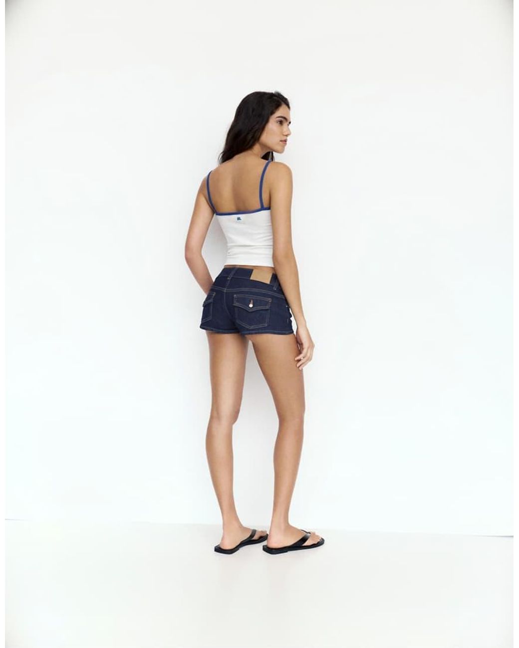 Pull&Bear White Double-Button Mini Denim Shorts