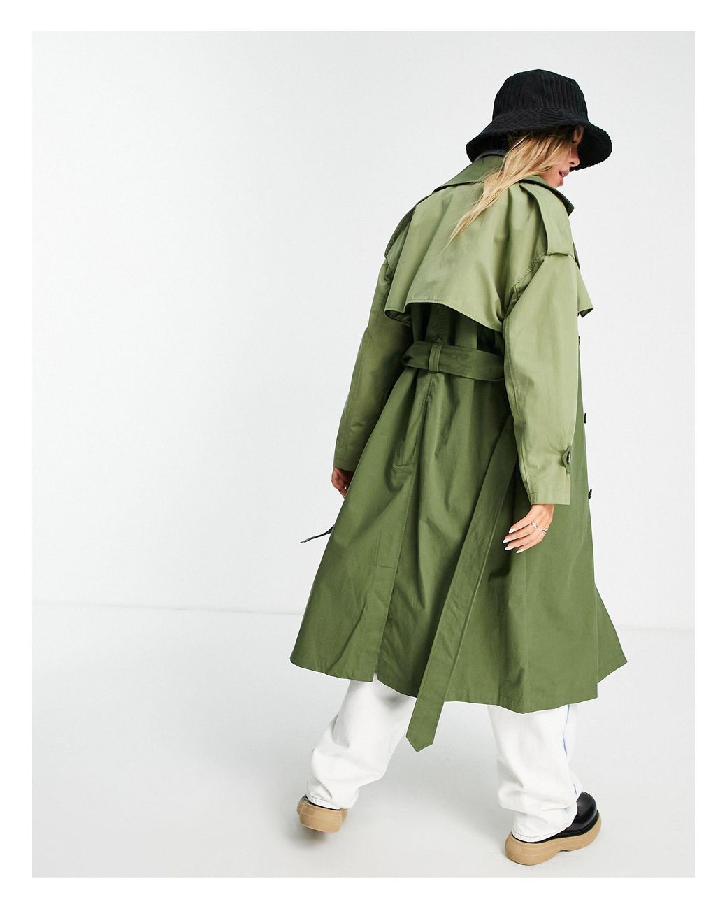 Bershka Back Detail Trench Coat in Green | Lyst