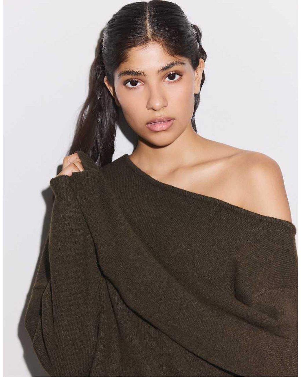 Stradivarius Brown Asymmetric Knit Sweater