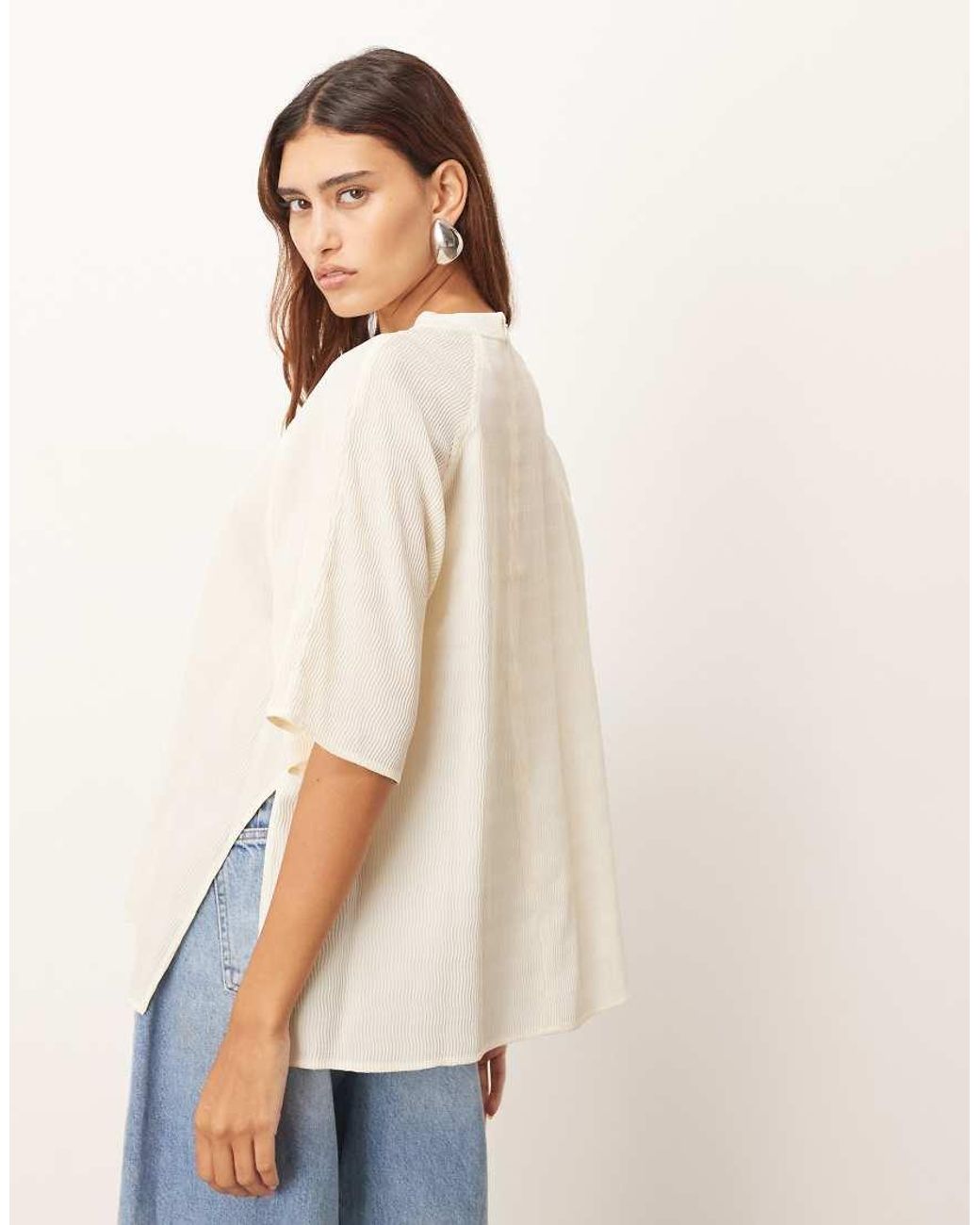 ARRANGE Natural Hybrid Textured Raglan Tee