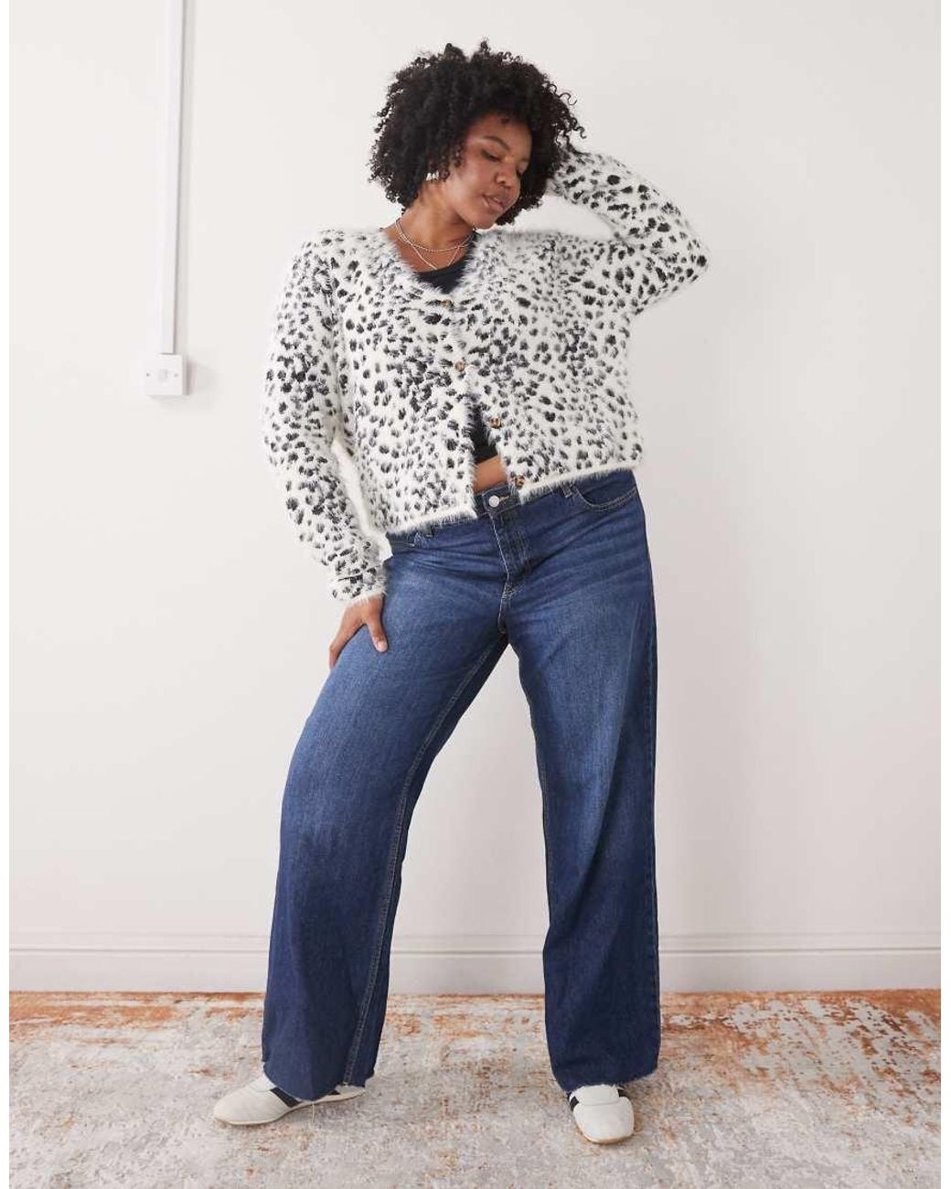 Collusion White Plus Fluffy Snow Leopard Knitted Cardi