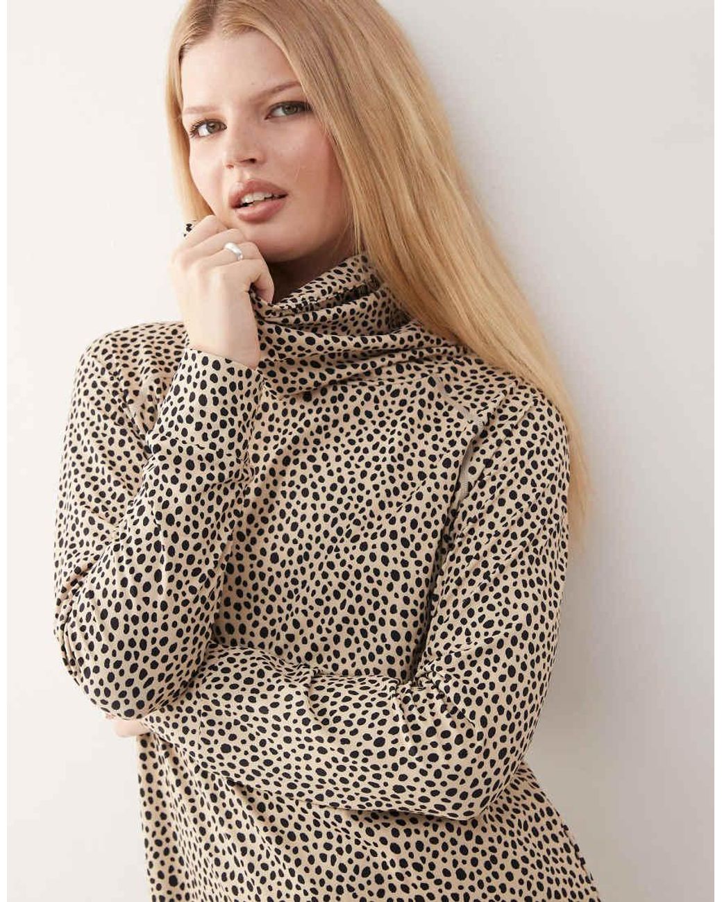 OOSC Natural High Neck Baselayer Top Cheetah