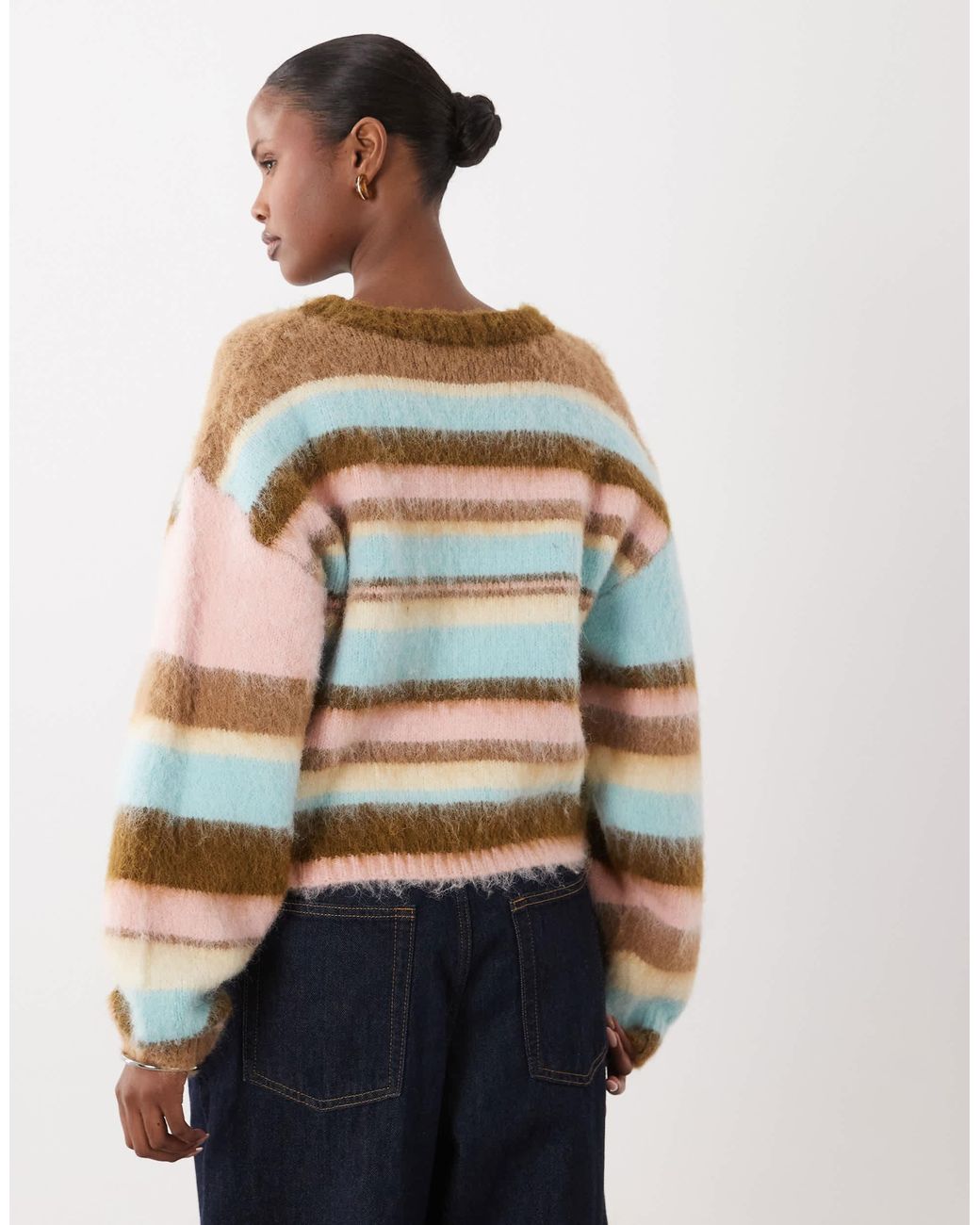 Kiwi & Co Multicolor Flauschiger strickpullover mit pastellstreifen