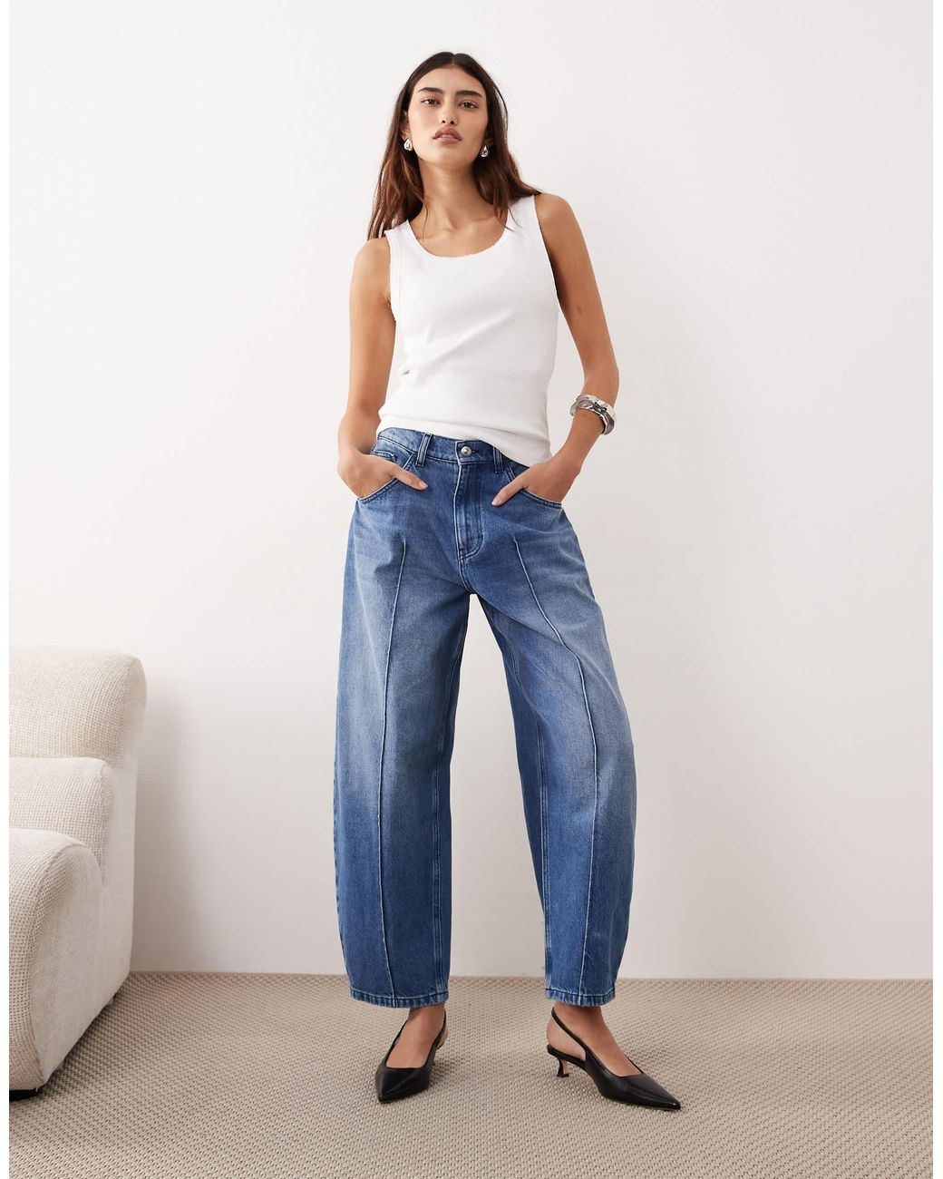 ARRANGE Clover Front Seam Detail Jeans in Blue | Lyst