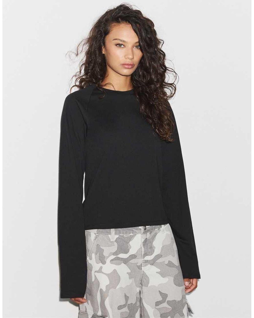 Stradivarius White Round Neck Long Sleeve T-shirt
