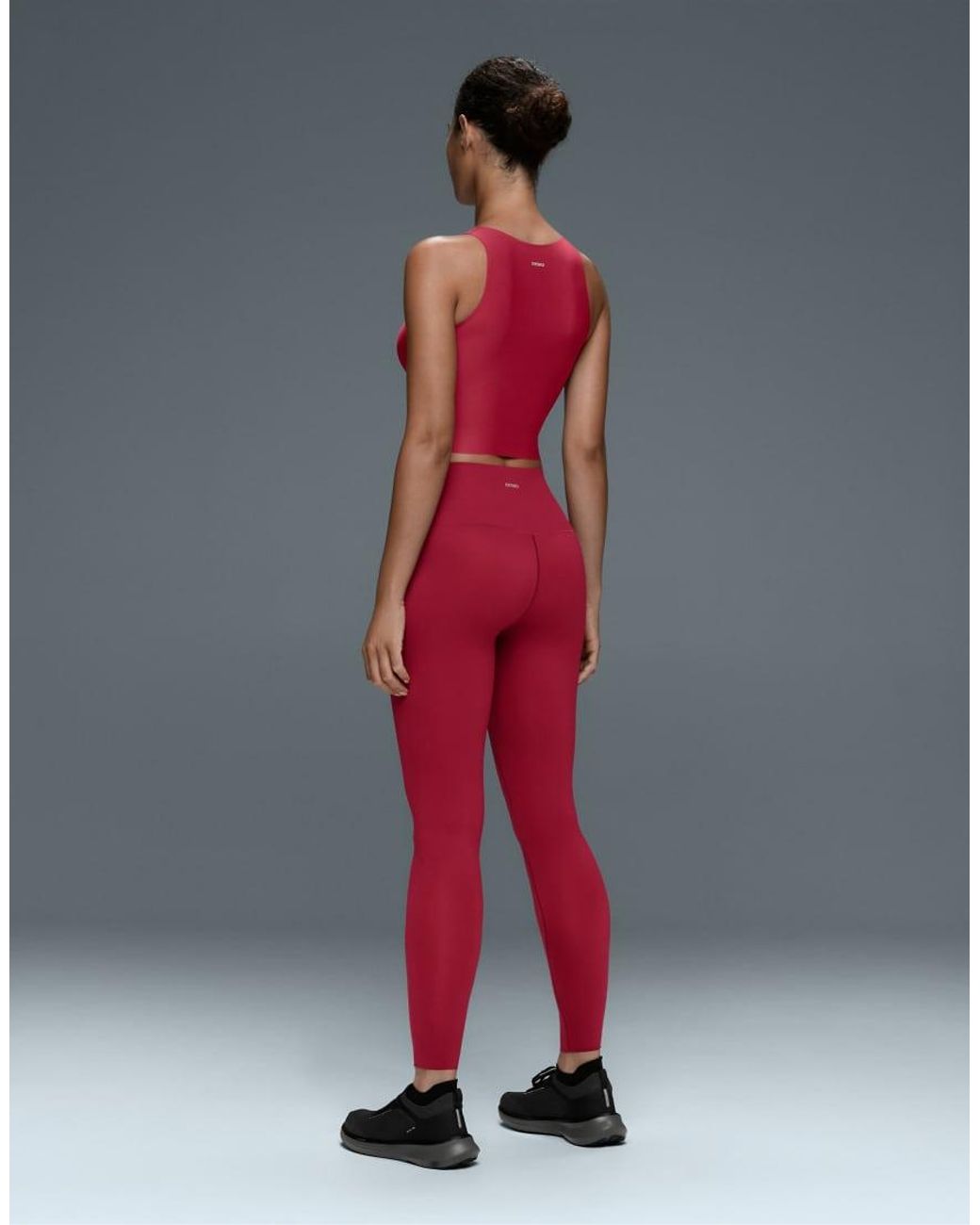 Oysho Red Perfect-Adapt Tank Top With Cups
