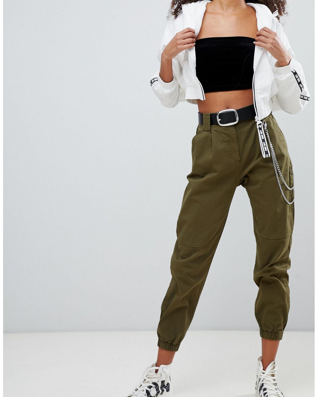 Bershka Chain Detail Cargo Trousers in Green | Lyst