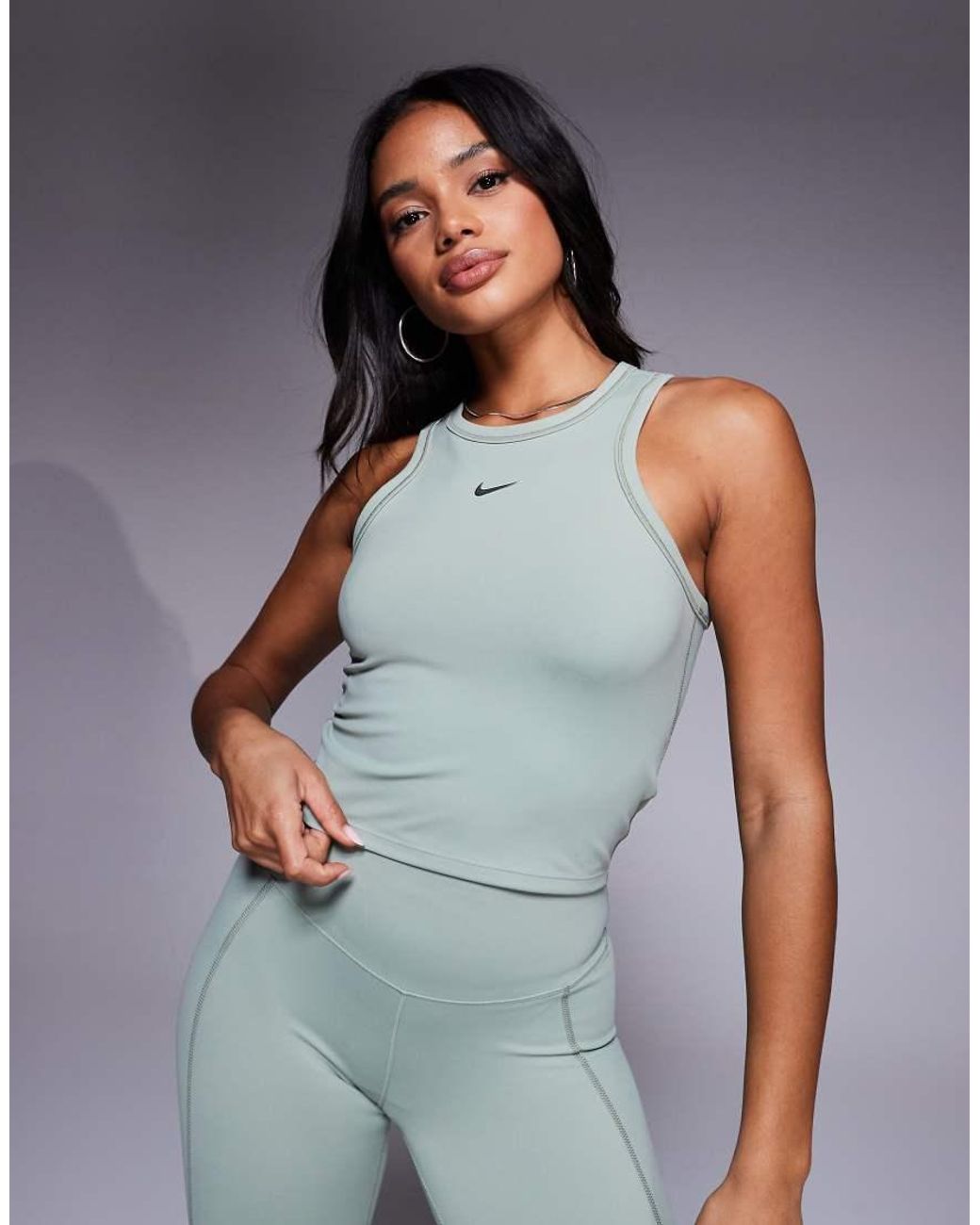 Nike One in het Gray