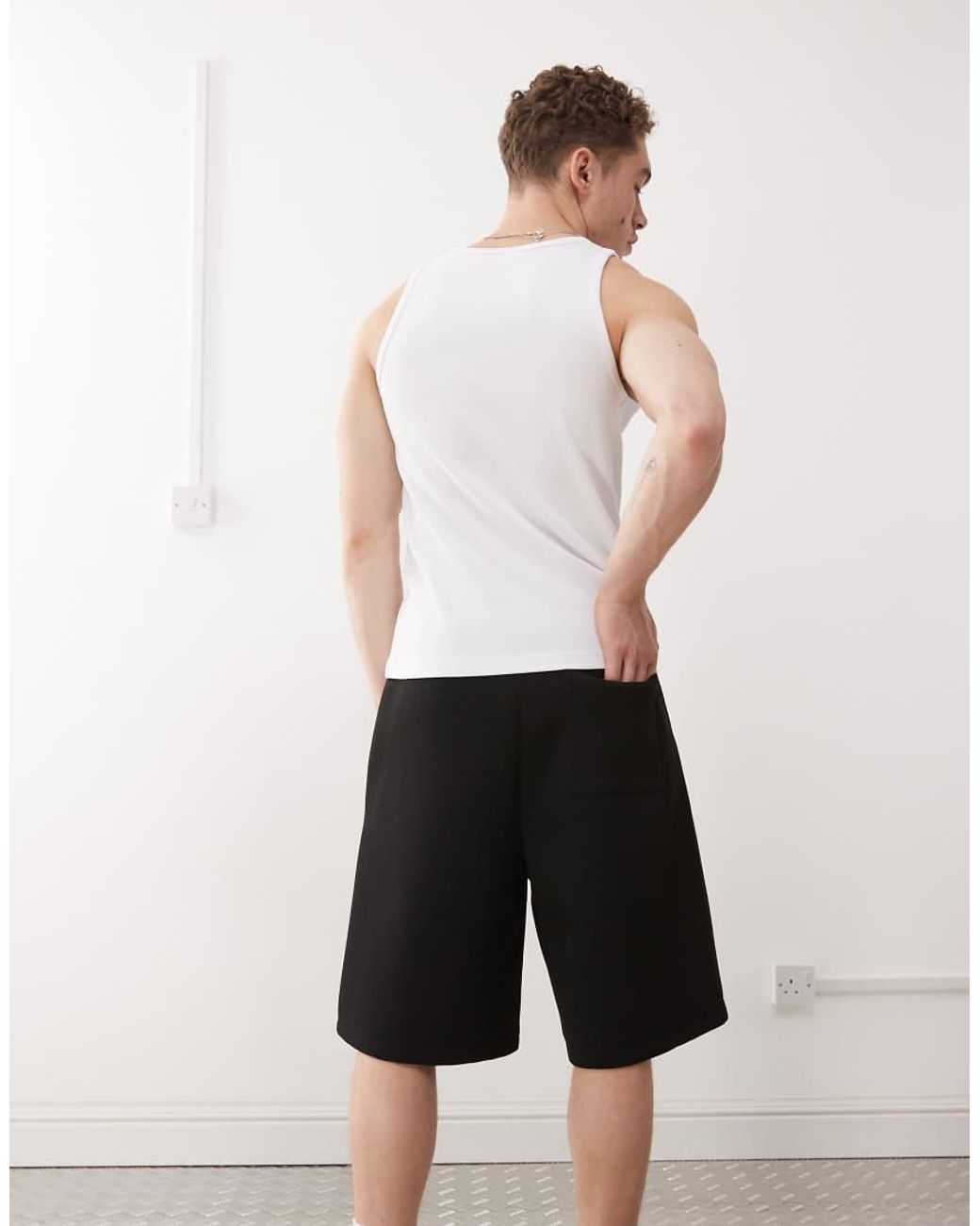 Weekday Simon in het Natural voor heren