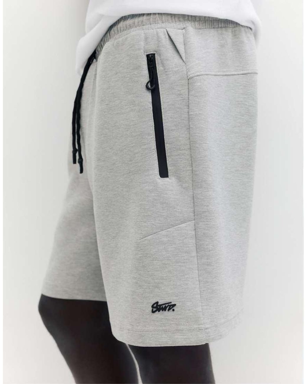 Pull&Bear Gray Regular Fit jogger Bermuda Shorts for men
